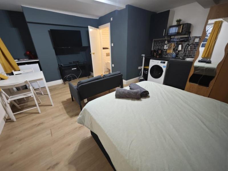 Апартаменты New Studio Flat In Old Street - Zone 1 Лондон Экстерьер фото